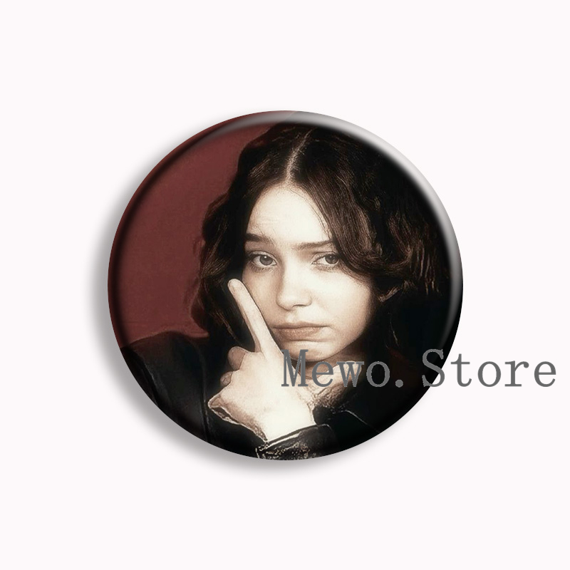 Emma Myers Estetik Yumuşak Düğ - Pin Button Badge incelemesi ve fiyatı