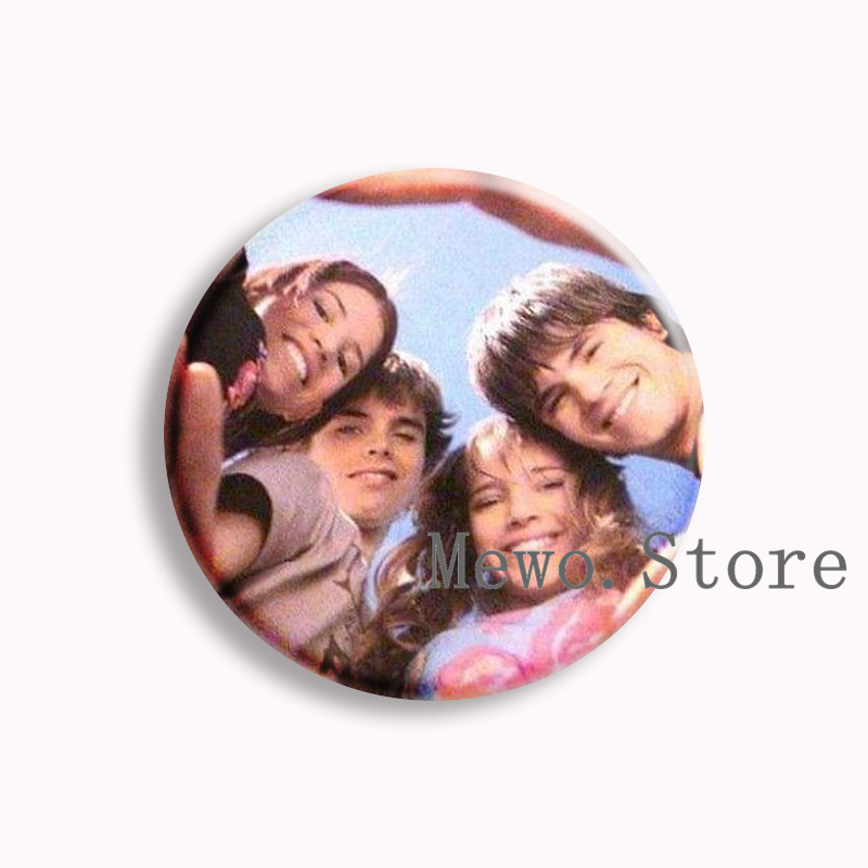 Film Rebelde Way Yumuşak Düğme - Pin Button Badge incelemesi ve fiyatı